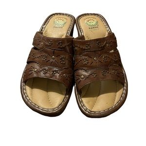 Earth Spirit Pine II Brown Studded Leather Slide Wedges